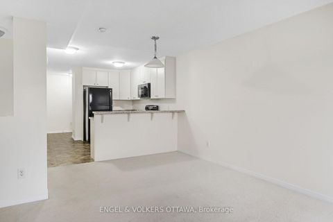 Photo 7 at 270 Espin Heights, Nepean (Stonebridge), Ottawa