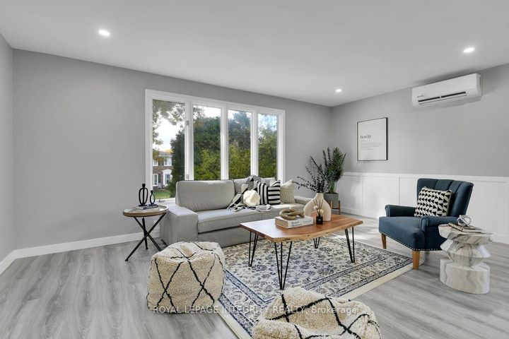 Photo 5 at 3 Ashwick Court, Nepean (Craig Henry/Woodvale), Ottawa