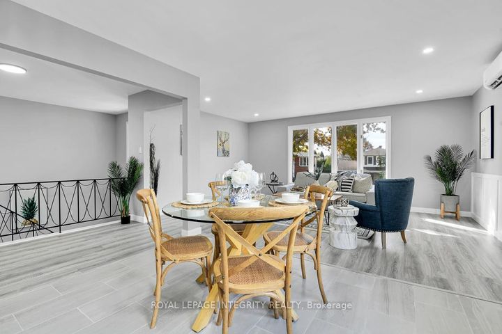 Photo 10 at 3 Ashwick Court, Nepean (Craig Henry/Woodvale), Ottawa