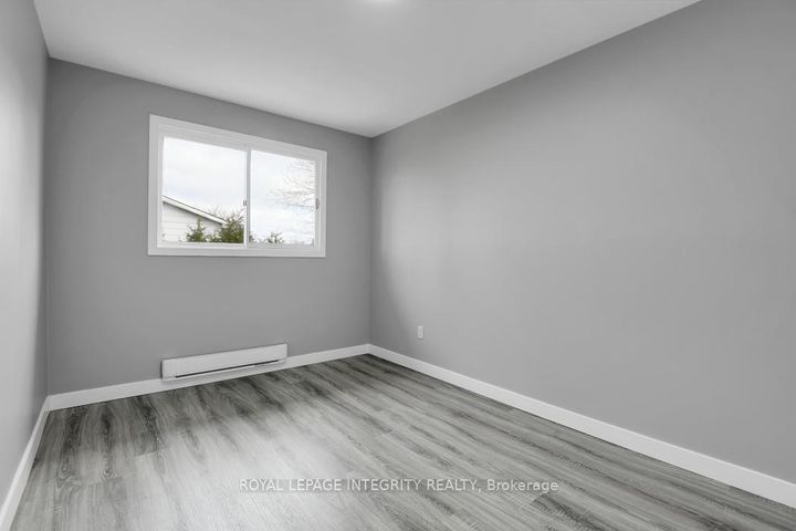Photo 17 at 3 Ashwick Court, Nepean (Craig Henry/Woodvale), Ottawa