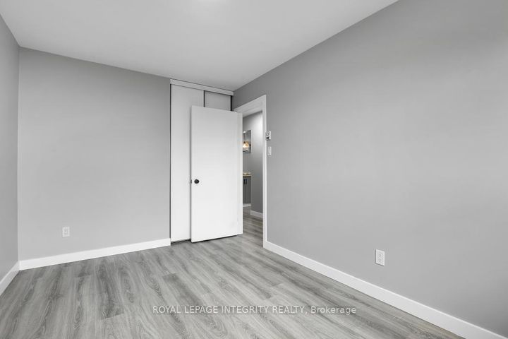 Photo 18 at 3 Ashwick Court, Nepean (Craig Henry/Woodvale), Ottawa