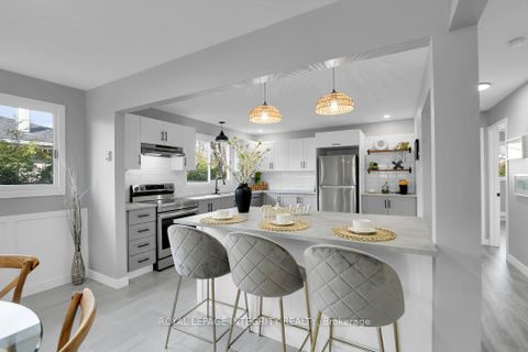 Photo 11 at 3 Ashwick Court, Nepean (Craig Henry/Woodvale), Ottawa