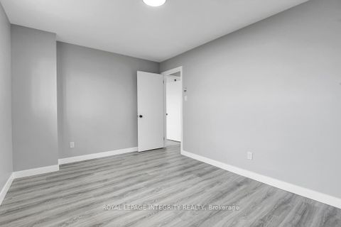 Photo 16 at 3 Ashwick Court, Nepean (Craig Henry/Woodvale), Ottawa
