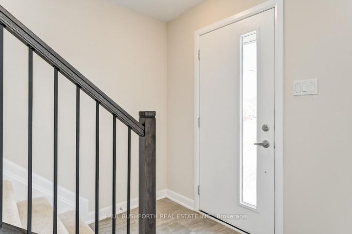 Photo 1 at 818 Everbloom Lane, Nepean (Heritage Park), Ottawa