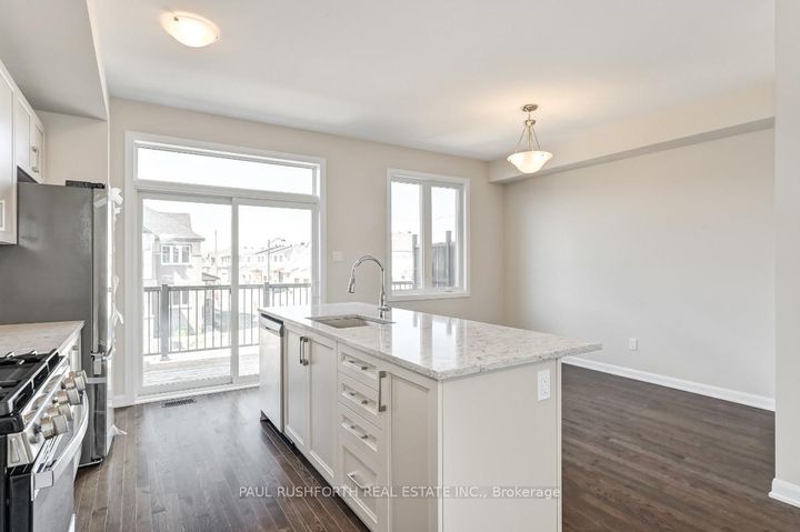 Photo 10 at 818 Everbloom Lane, Nepean (Heritage Park), Ottawa