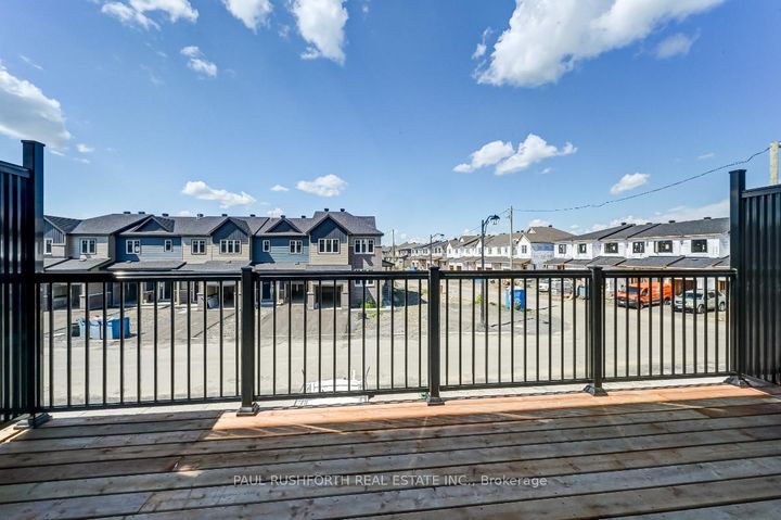 Photo 13 at 818 Everbloom Lane, Nepean (Heritage Park), Ottawa