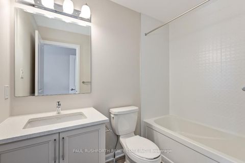 Photo 18 at 818 Everbloom Lane, Nepean (Heritage Park), Ottawa