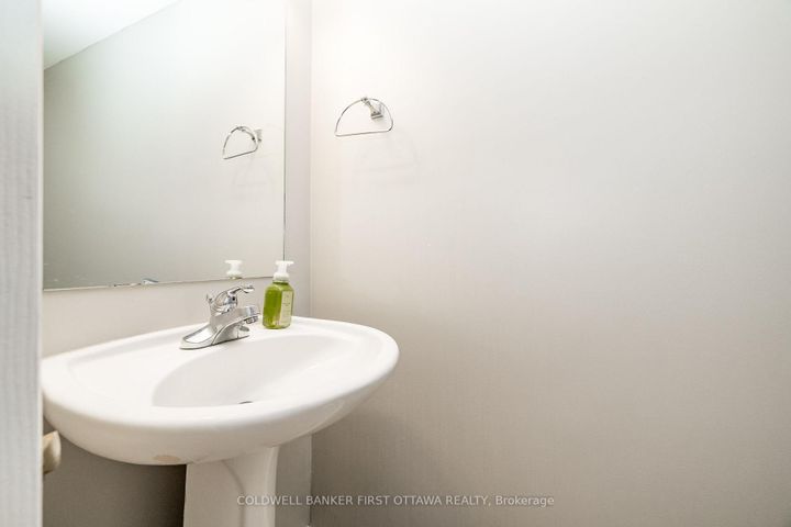 Photo 20 at 92 DEERFOX Drive, Nepean (Longfields), Ottawa