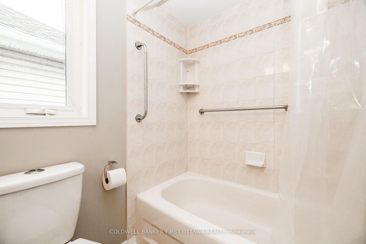 Photo 33 at 92 DEERFOX Drive, Nepean (Longfields), Ottawa
