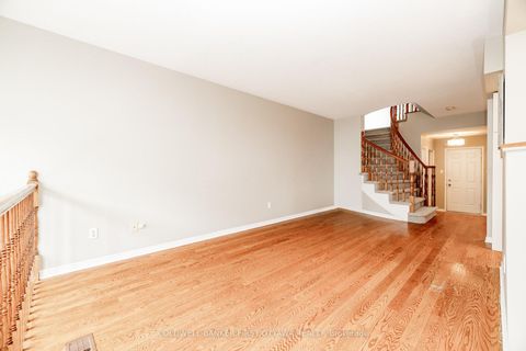 Photo 10 at 92 DEERFOX Drive, Nepean (Longfields), Ottawa
