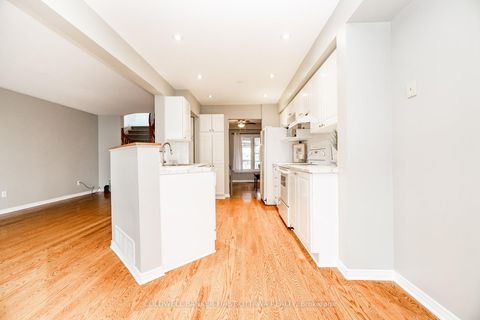 Photo 14 at 92 DEERFOX Drive, Nepean (Longfields), Ottawa