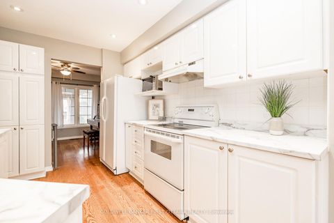 Photo 17 at 92 DEERFOX Drive, Nepean (Longfields), Ottawa