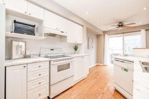 Photo 18 at 92 DEERFOX Drive, Nepean (Longfields), Ottawa