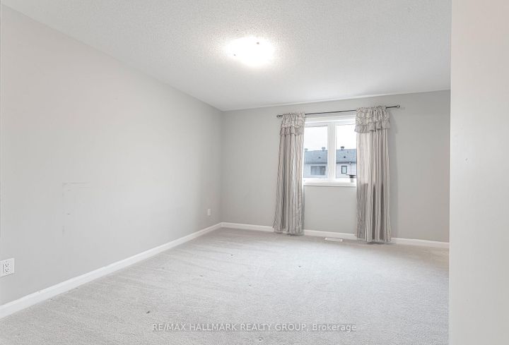 Photo 25 at 646 HAMSA Street, Nepean (Heritage Park), Ottawa