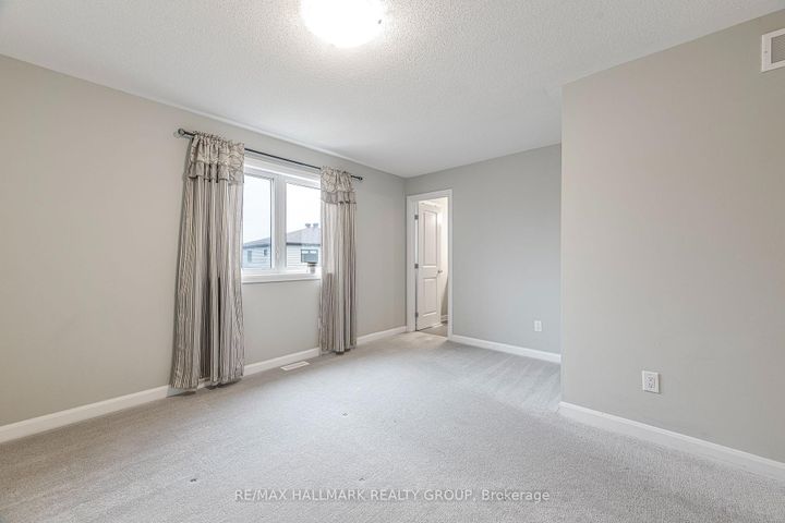 Photo 26 at 646 HAMSA Street, Nepean (Heritage Park), Ottawa