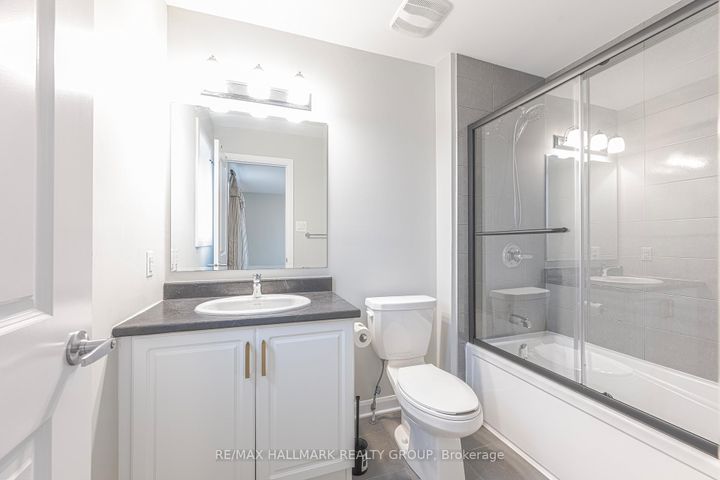 Photo 28 at 646 HAMSA Street, Nepean (Heritage Park), Ottawa