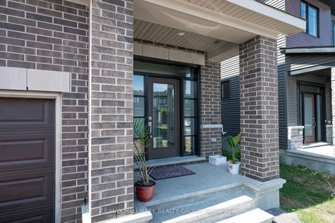 Photo 5 at 646 HAMSA Street, Nepean (Heritage Park), Ottawa