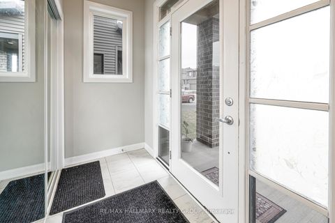 Photo 7 at 646 HAMSA Street, Nepean (Heritage Park), Ottawa