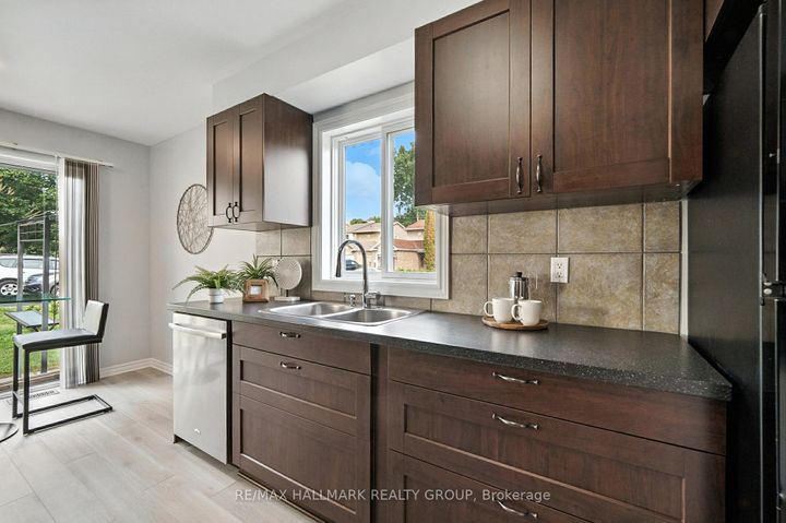 Photo 13 at 55 Fair Oaks Crescent, Nepean (Craig Henry/Woodvale), Ottawa