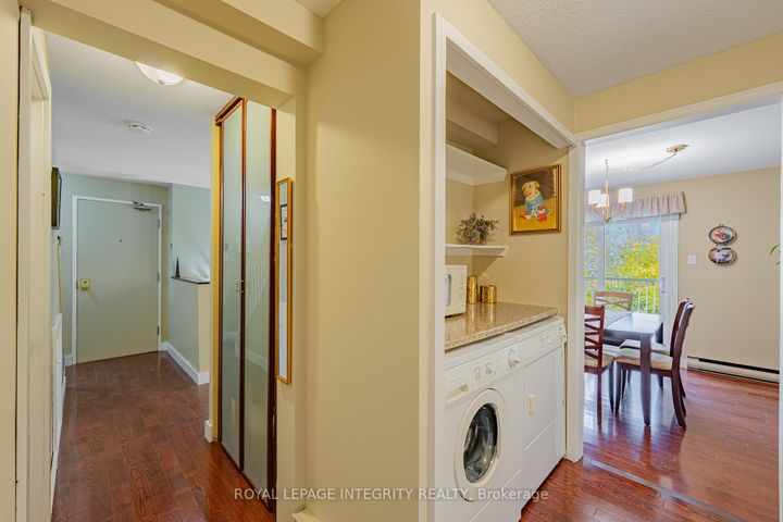 Photo 10 at 7 - 6 Sweetbriar Circle, Nepean (Pheasant Run), Ottawa
