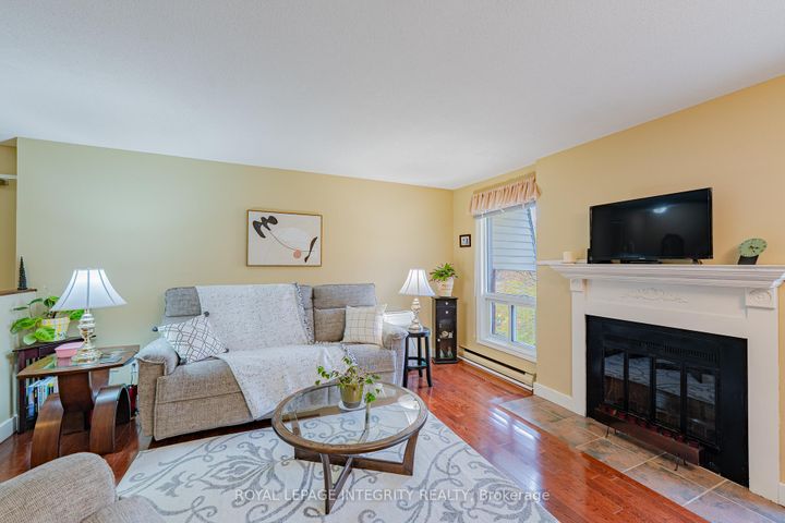 Photo 14 at 7 - 6 Sweetbriar Circle, Nepean (Pheasant Run), Ottawa