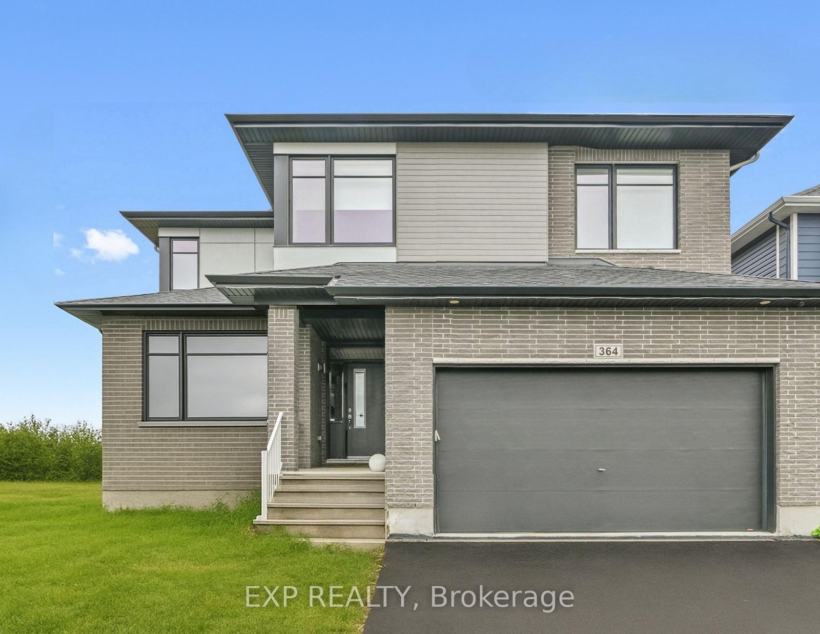 364 Gloaming Crescent, Emerald Meadows/Trailwest, Kanata 2