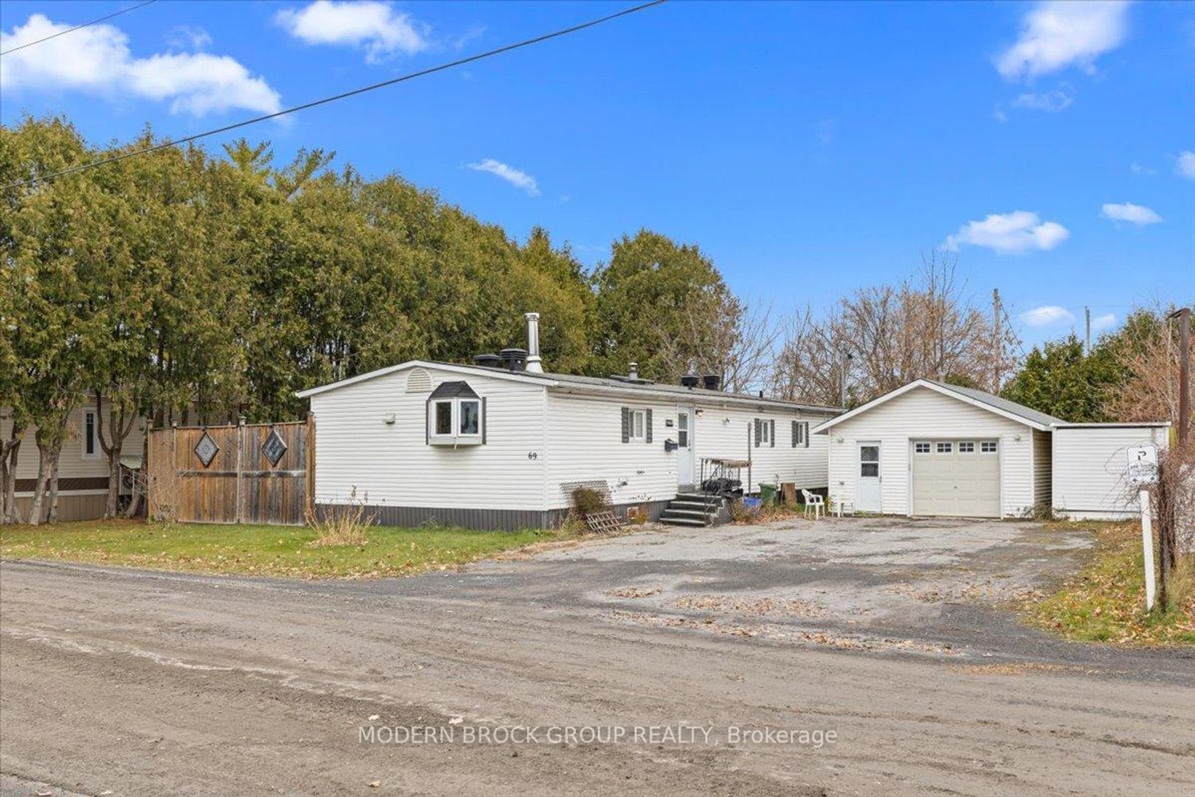 69 - 3535 St. Joseph Boulevard, Fallingbrook/Ridgemount, Orleans 2