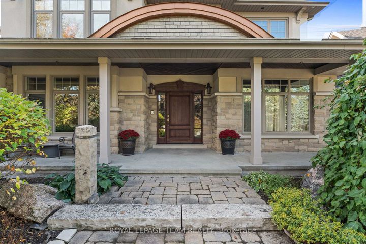 Photo 4 at 7 Sara Court, Nepean (Fallowfield), Ottawa