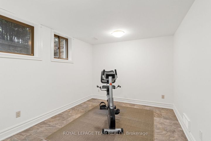 Photo 40 at 7 Sara Court, Nepean (Fallowfield), Ottawa