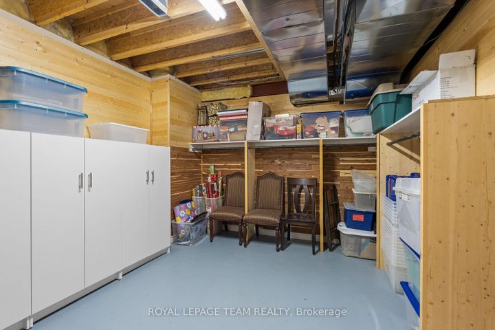 Photo 42 at 7 Sara Court, Nepean (Fallowfield), Ottawa