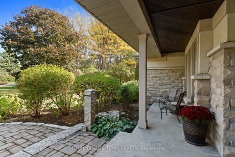 Photo 5 at 7 Sara Court, Nepean (Fallowfield), Ottawa