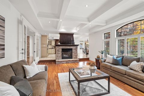 Photo 9 at 7 Sara Court, Nepean (Fallowfield), Ottawa