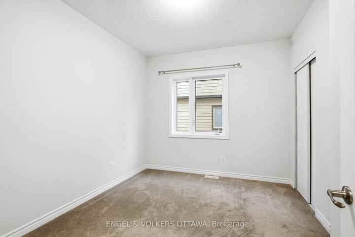 Photo 18 at 135 Anthracite Private, Nepean (Heritage Park), Ottawa