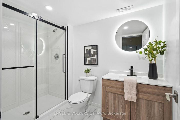 Photo 24 at 135 Anthracite Private, Nepean (Heritage Park), Ottawa