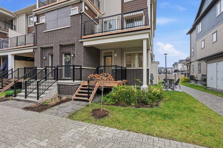 Photo 27 at 135 Anthracite Private, Nepean (Heritage Park), Ottawa