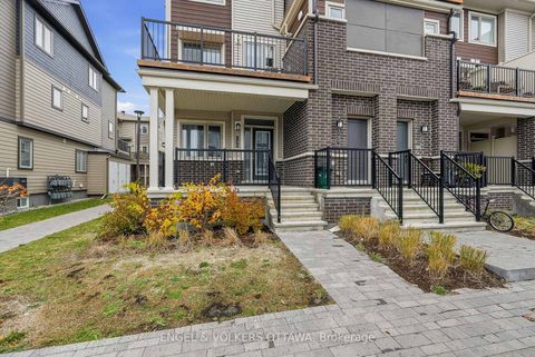 Photo 1 at 135 Anthracite Private, Nepean (Heritage Park), Ottawa