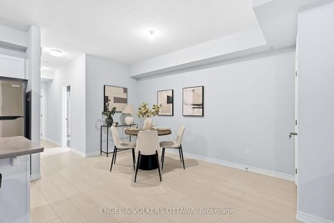 Photo 12 at 135 Anthracite Private, Nepean (Heritage Park), Ottawa