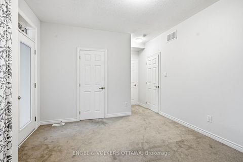 Photo 17 at 135 Anthracite Private, Nepean (Heritage Park), Ottawa