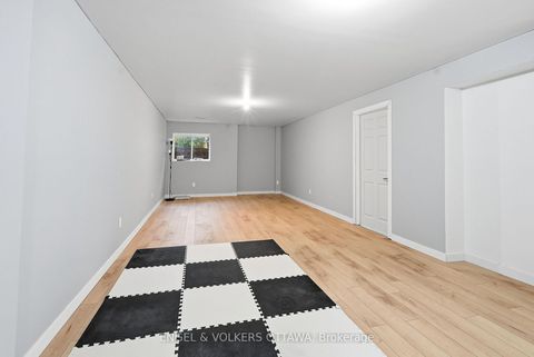 Photo 23 at 135 Anthracite Private, Nepean (Heritage Park), Ottawa