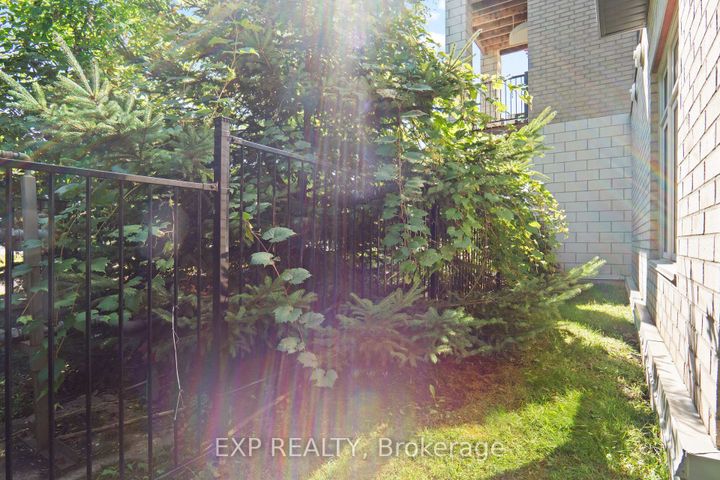 Photo 18 at 108 - 2785 Baseline Road, Nepean (Redwood Park), Ottawa