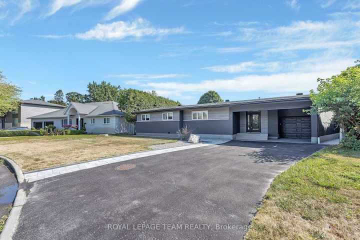 Photo 1 at 12 Largo Crescent, Nepean (Meadowlands/Crestview), Ottawa