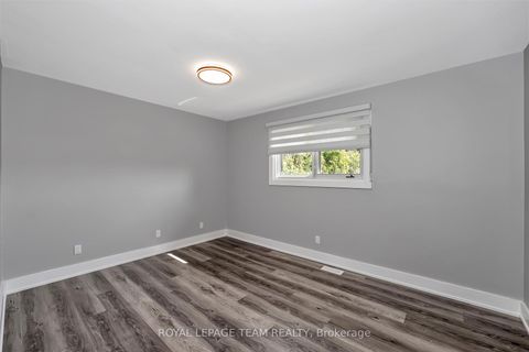Photo 20 at 12 Largo Crescent, Nepean (Meadowlands/Crestview), Ottawa