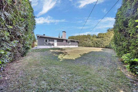 Photo 39 at 12 Largo Crescent, Nepean (Meadowlands/Crestview), Ottawa