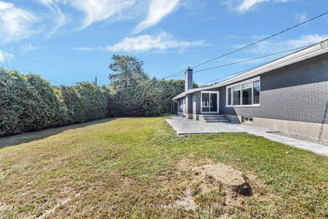 Photo 43 at 12 Largo Crescent, Nepean (Meadowlands/Crestview), Ottawa