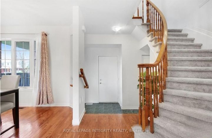 Photo 3 at 77 Daventry Crescent, Nepean (Longfields), Ottawa