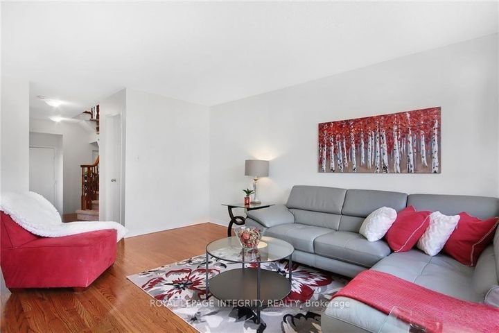 Photo 9 at 77 Daventry Crescent, Nepean (Longfields), Ottawa