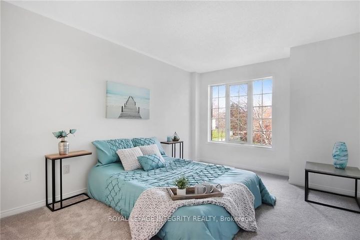 Photo 15 at 77 Daventry Crescent, Nepean (Longfields), Ottawa