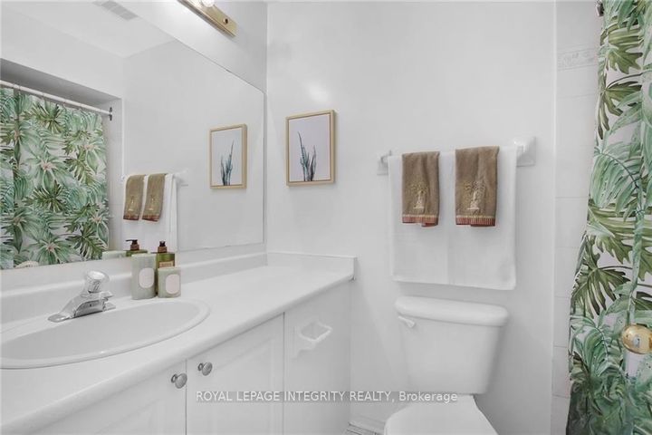 Photo 20 at 77 Daventry Crescent, Nepean (Longfields), Ottawa