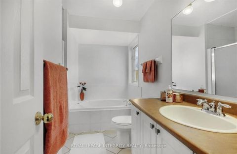 Photo 17 at 77 Daventry Crescent, Nepean (Longfields), Ottawa