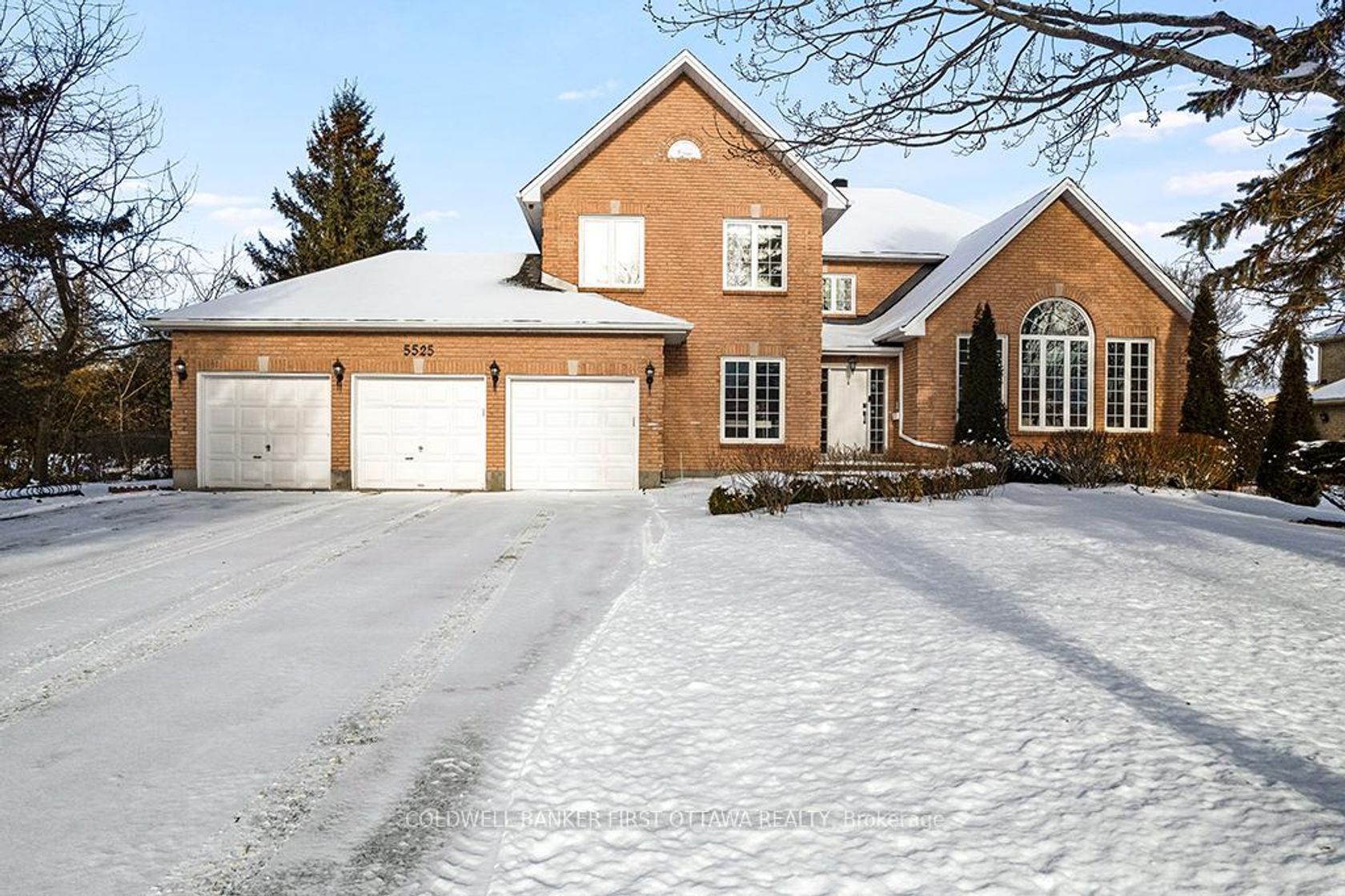 5525 PETTAPIECE Crescent, Manotick Village & Manotick Estates, Manotick 2